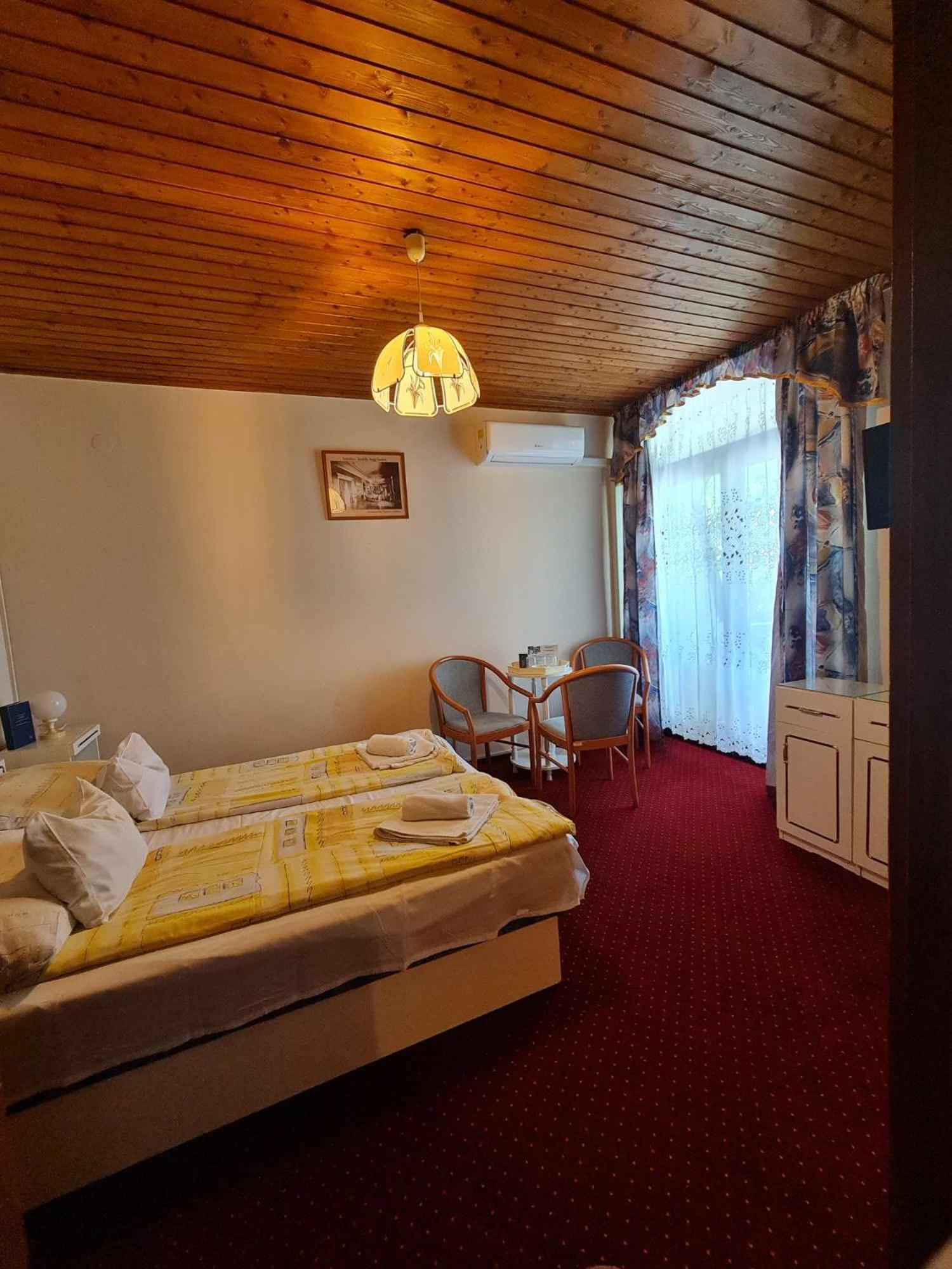 Steinhaus Bed & Breakfast Keszthely Exterior photo